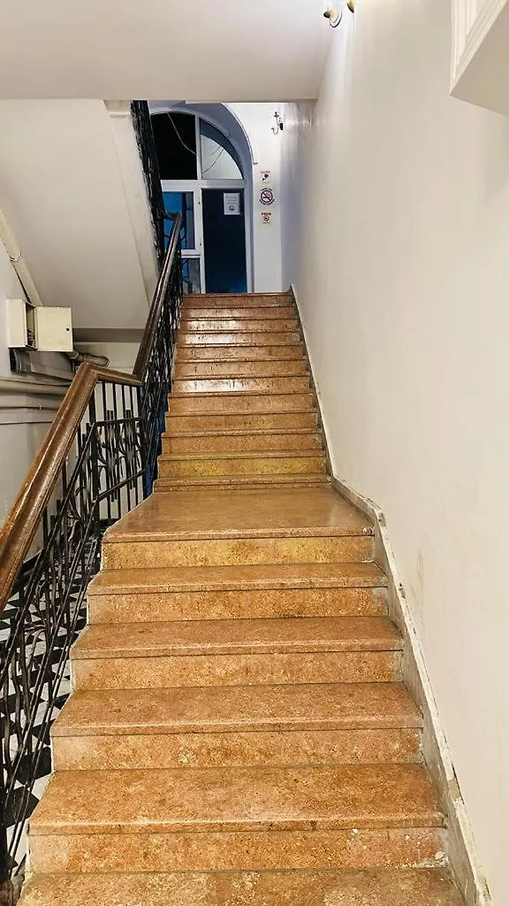 Gold Boutique By Kangarli Baku Hostel